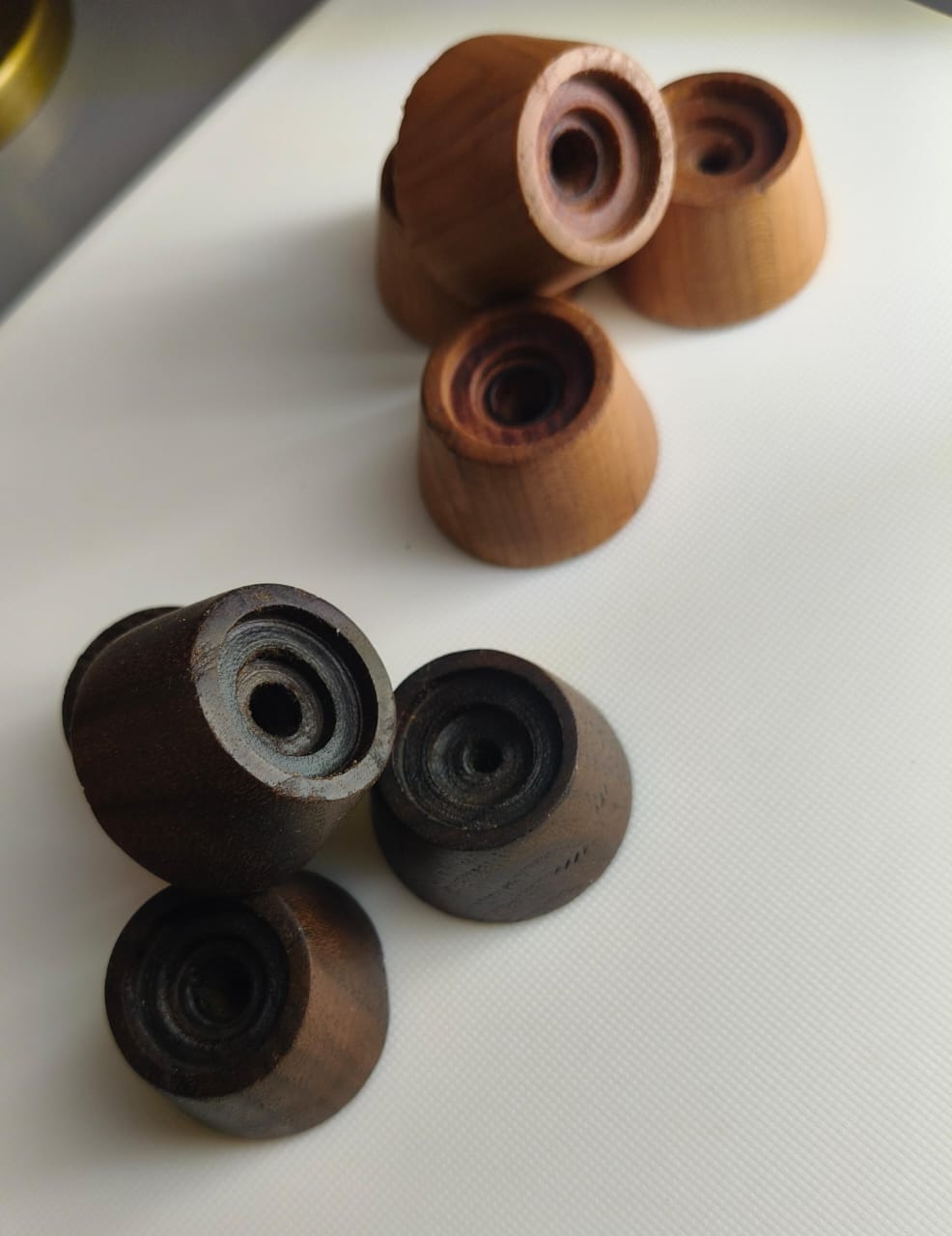 Set of 4 Wooden Feet (B005)